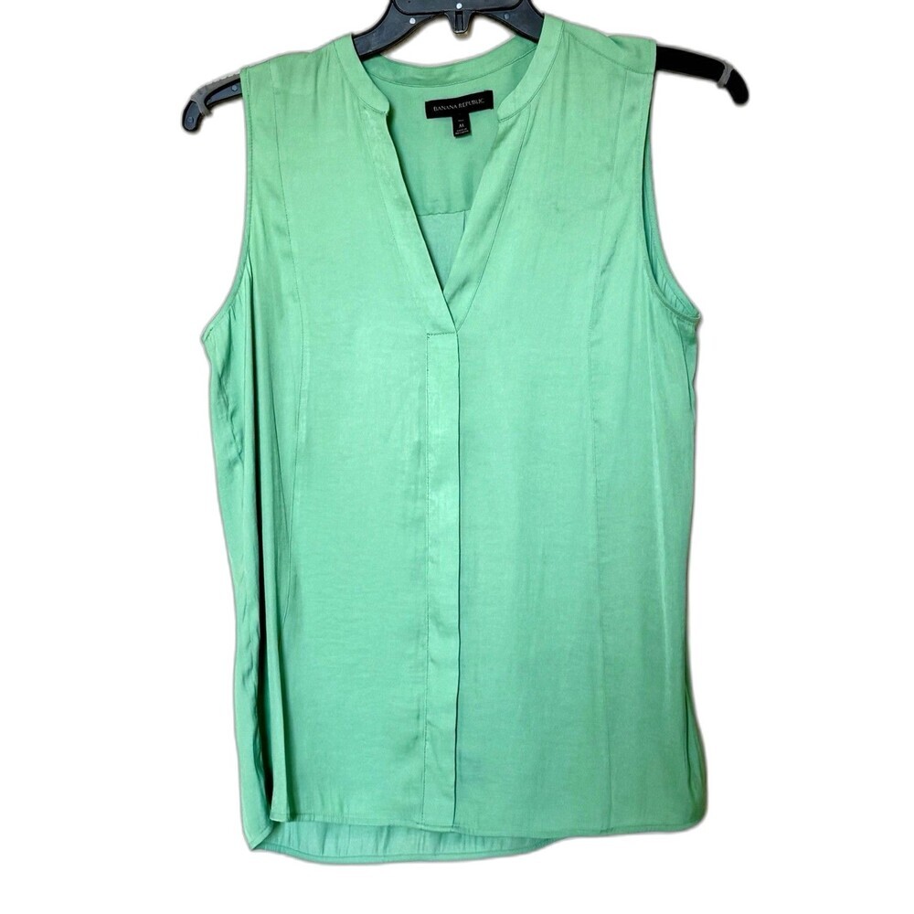 Banana Republic GreenBlouse size M Mandarin Collar Front buttons Top